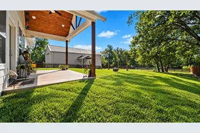 1310 Bridge Street, Brenham, TX 77833 - Photo 26