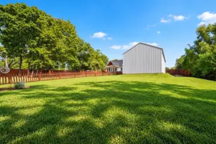 1310 Bridge St, Brenham, TX 77833 - Photo 32