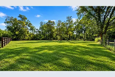 1310 Bridge Street, Brenham, TX 77833 - Photo 28