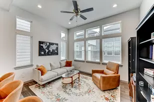 737 N Emile St, Houston, TX 77020 - Photo 14