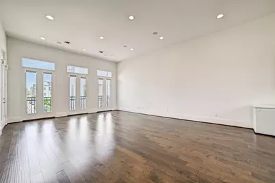 1010 Savannah Cedar Lane, Houston, TX 77043 - Photo 16