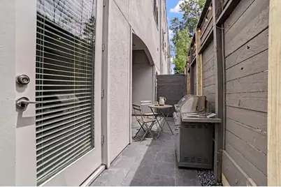 1010 Savannah Cedar Lane, Houston, TX 77043 - Photo 46