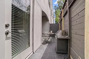 1010 Savannah Cedar Ln, Houston, TX 77043 - Photo 46