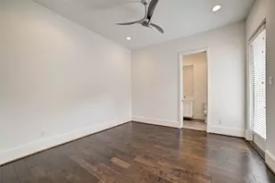 1010 Savannah Cedar Ln, Houston, TX 77043 - Photo 8