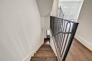1010 Savannah Cedar Ln, Houston, TX 77043 - Photo 14