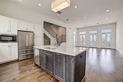 1010 Savannah Cedar Lane, Houston, TX 77043 - Photo 26