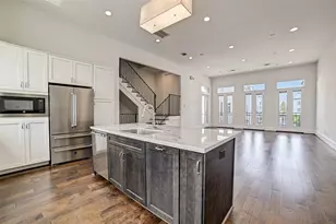 1010 Savannah Cedar Ln, Houston, TX 77043 - Photo 26