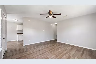 9406 Alcala Court, Houston, TX 77078 - Photo 4