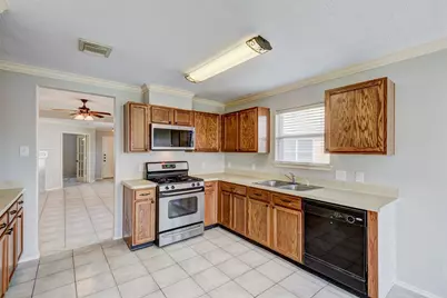 6607 Springfield Garden Lane, Spring, TX 77379 - Photo 8