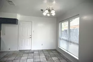 15523 Pensgate St, Houston, TX 77062 - Photo 8