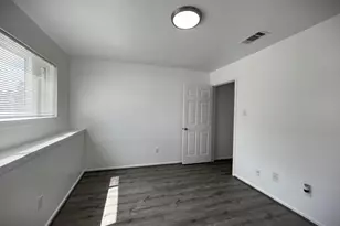 15523 Pensgate St, Houston, TX 77062 - Photo 18
