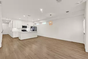 1405 E 33rd St, Houston, TX 77022 - Photo 2