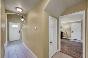 125 Pine St, Prairie View, TX 77445 - Photo 8