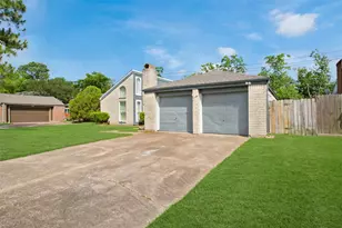 9114 Southbluff Blvd, Houston, TX 77089 - Photo 4