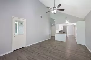 9114 Southbluff Blvd, Houston, TX 77089 - Photo 8
