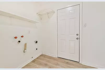 11326 Sagecreek Drive, Houston, TX 77089 - Photo 14