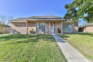 11326 Sagecreek Dr, Houston, TX 77089 - Photo 2