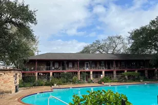 5216 Arboles Dr, Houston, TX 77035 - Photo 6