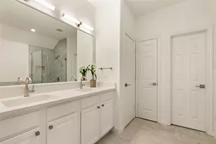 127 Ledgestone Pl, The Woodlands, TX 77382 - Photo 24