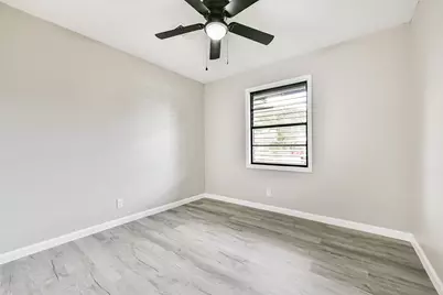 3025 15th Avenue N, Texas City, TX 77590 - Photo 16