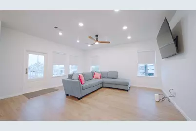 1342 Sapphire Palms Court, Dickinson, TX 77539 - Photo 20