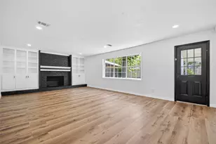 1123 Suwanee Ln, Houston, TX 77090 - Photo 16