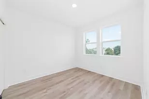 810 Elkhart St, Houston, TX 77091 - Photo 26