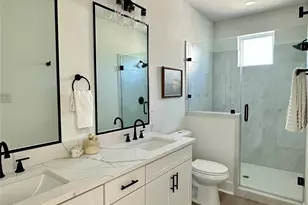 810 Elkhart St, Houston, TX 77091 - Photo 34