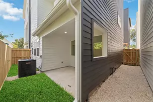 810 Elkhart St, Houston, TX 77091 - Photo 38