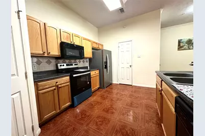 2710 Grants Lake Boulevard #L7, Sugar Land, TX 77479 - Photo 10