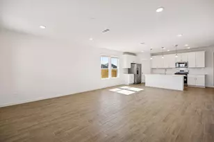 656 Amber Fls Dr, Montgomery, TX 77356 - Photo 10