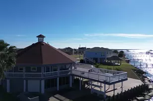 128 White Heron Dr, Anahuac, TX 77514 - Photo 34