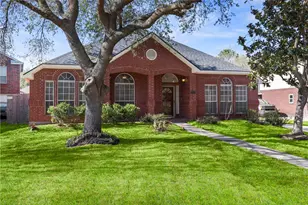 6314 Castle Ln Dr, Houston, TX 77066 - Photo 1