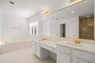 6314 Castle Lane Drive, Houston, TX 77066 - Photo 20