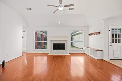 6314 Castle Lane Drive, Houston, TX 77066 - Photo 18