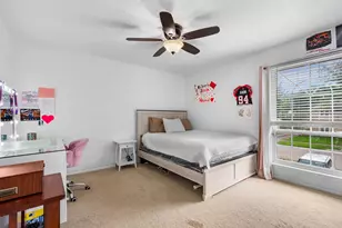 205 Oak Harbor Dr, Houston, TX 77062 - Photo 22