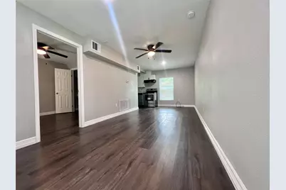 207 S Avenue A #A, Willis, TX 77378 - Photo 4