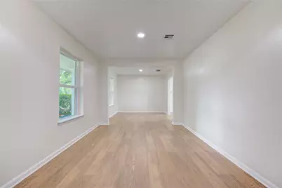 13227 James Lane, Stafford, TX 77477 - Photo 10