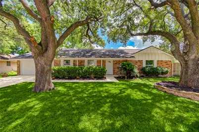 13227 James Lane, Stafford, TX 77477 - Photo 2