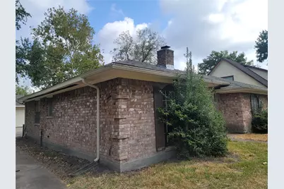 4306 Saratoga Drive, Houston, TX 77088 - Photo 6