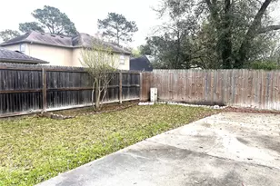 8239 Squires Pl Dr, Houston, TX 77083 - Photo 22