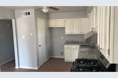 108 Pine Place Street, Dayton, TX 77535 - Photo 4