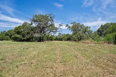 221 E 9th Street, Flatonia, TX 78941 - Photo 28