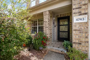 4743 Pin Oak Creek Ln, Kingwood, TX 77345 - Photo 2