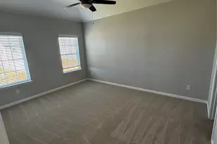 14424 Wadley Bay Dr, Texas City, TX 77568 - Photo 2