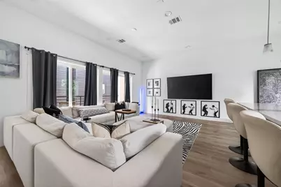 523 Schweikhardt Street, Houston, TX 77020 - Photo 2