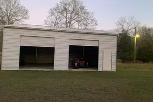 2911 County Rd 4600, Kennard, TX 75847 - Photo 2