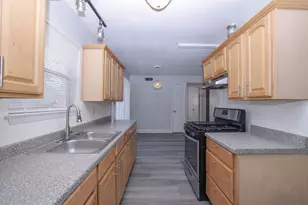 9834 Denning Dr, Houston, TX 77078 - Photo 16