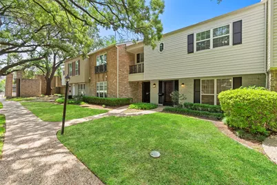 12907 Trail Hollow Drive #2907, Houston, TX 77079 - Photo 4
