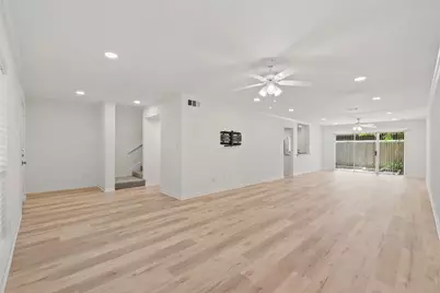 12907 Trail Hollow Drive #2907, Houston, TX 77079 - Photo 8